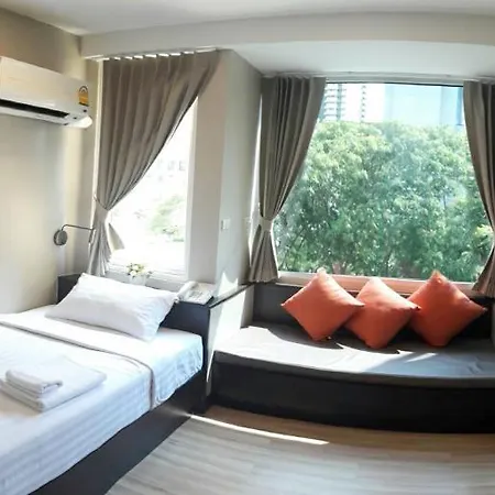 Ywca Hotel Bangkok Exterior photo