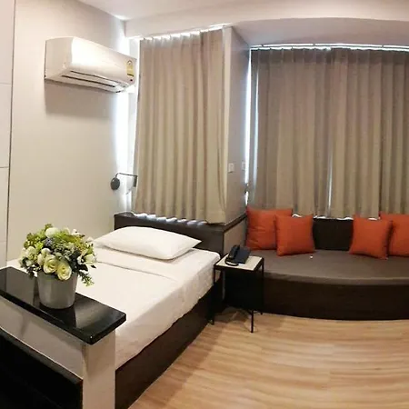 Ywca Hotel Bangkok Exterior photo